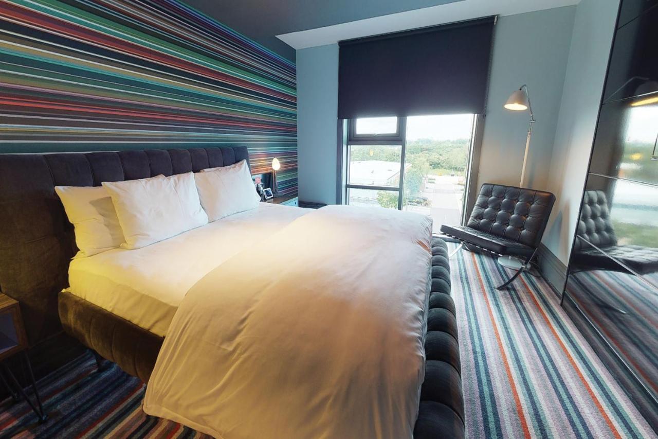 Village Hotel London Watford Elstree Extérieur photo