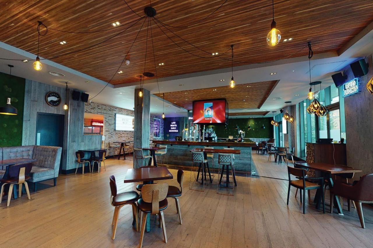 Village Hotel London Watford Elstree Extérieur photo