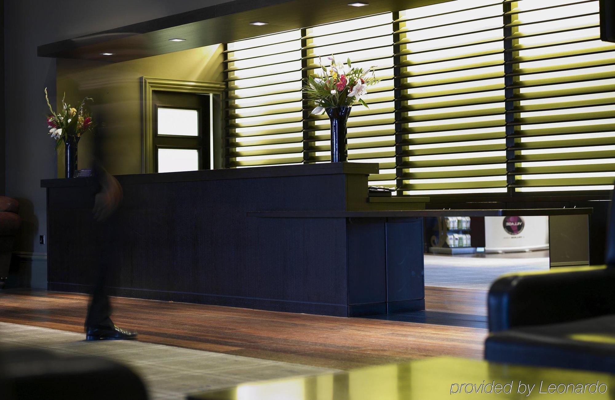 Village Hotel London Watford Elstree Extérieur photo