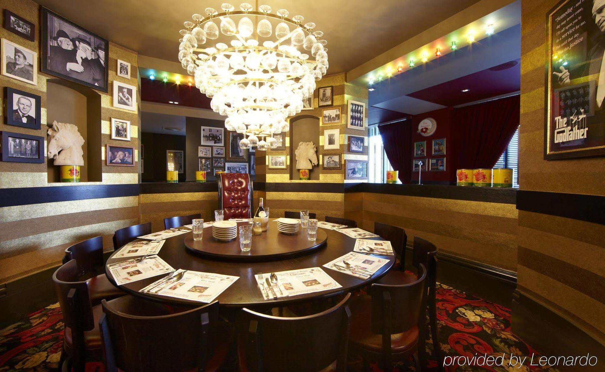Village Hotel London Watford Elstree Extérieur photo
