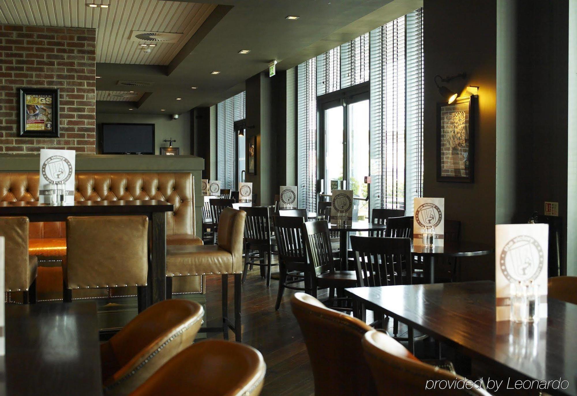 Village Hotel London Watford Elstree Extérieur photo