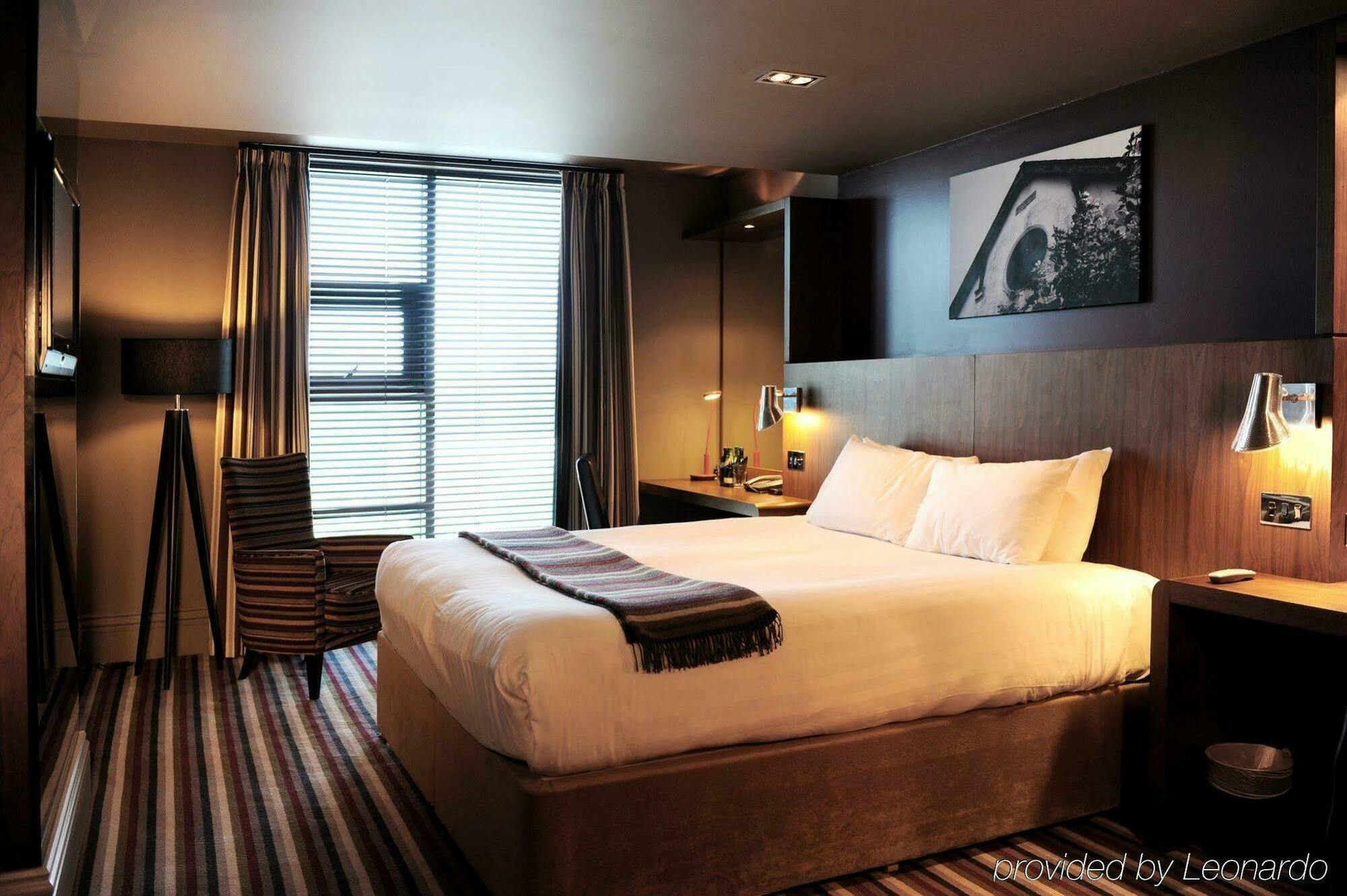 Village Hotel London Watford Elstree Extérieur photo