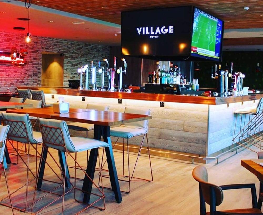 Village Hotel London Watford Elstree Extérieur photo
